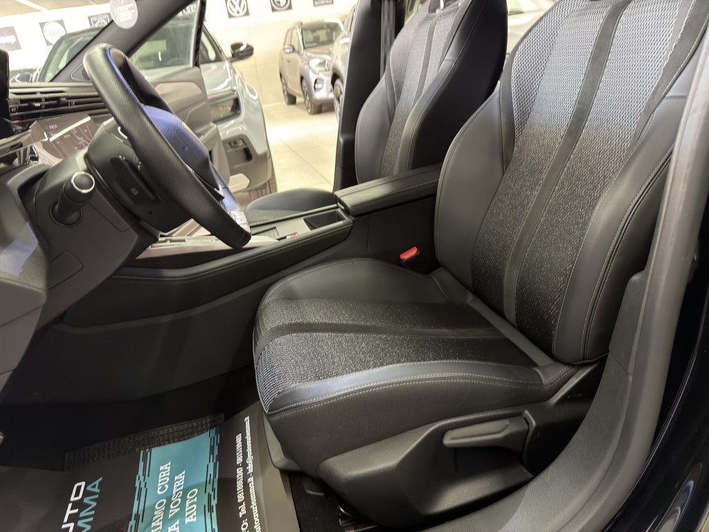 PEUGEOT 308 1200 HYBRID 145 CV GT
